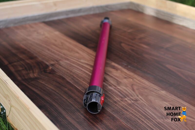 Das Saugrohr des Dyson V7 Motorhead